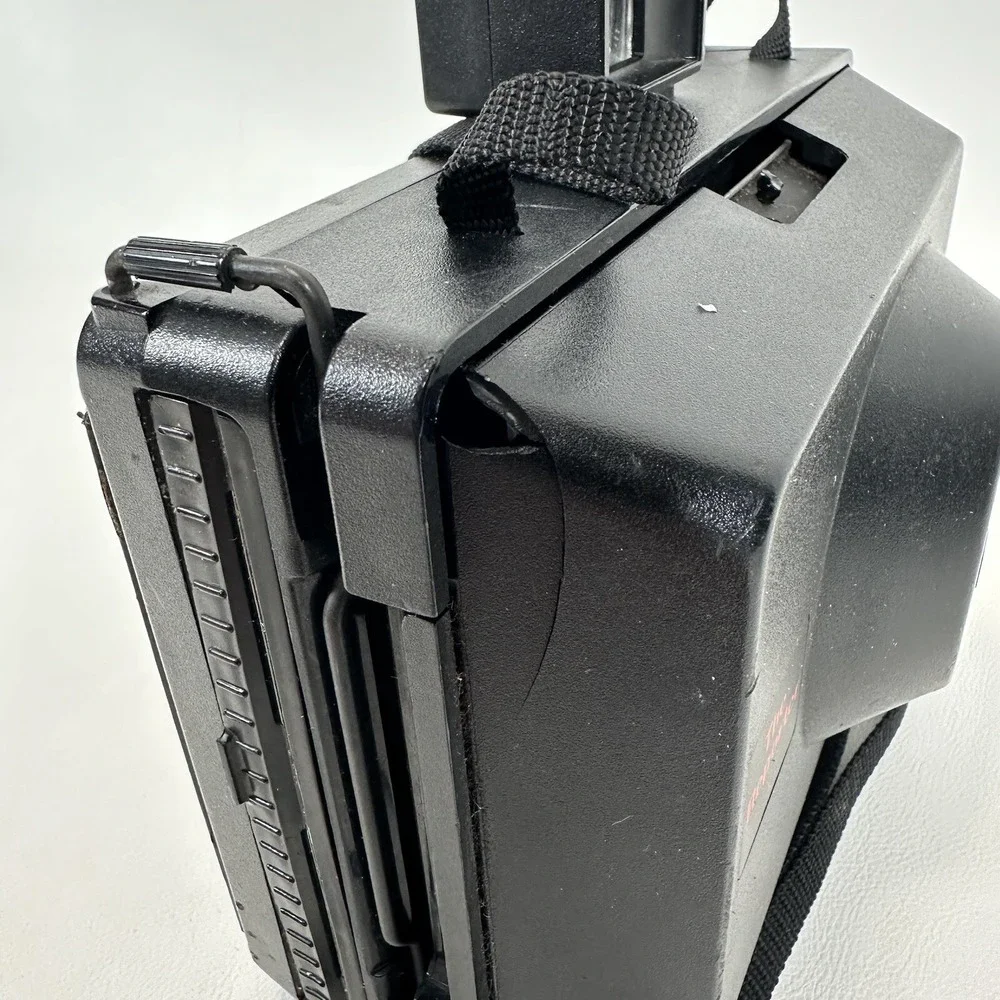 Polaroid The Reporter‎ Instant Film Land Camera Vintage